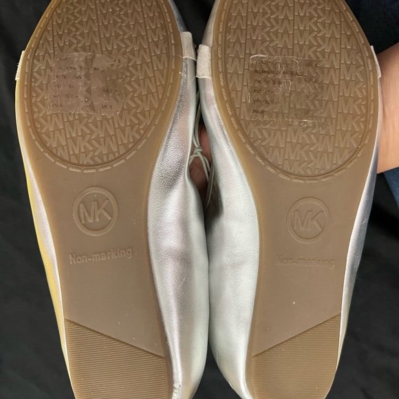 Michael Kors flat shoes Size 5 - Picture 4 of 7